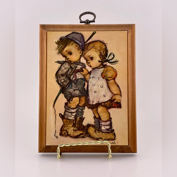 Vintage, Wood Lacquered Wall Plaques, by Hummel, Set of Two - Picture 5 of 7